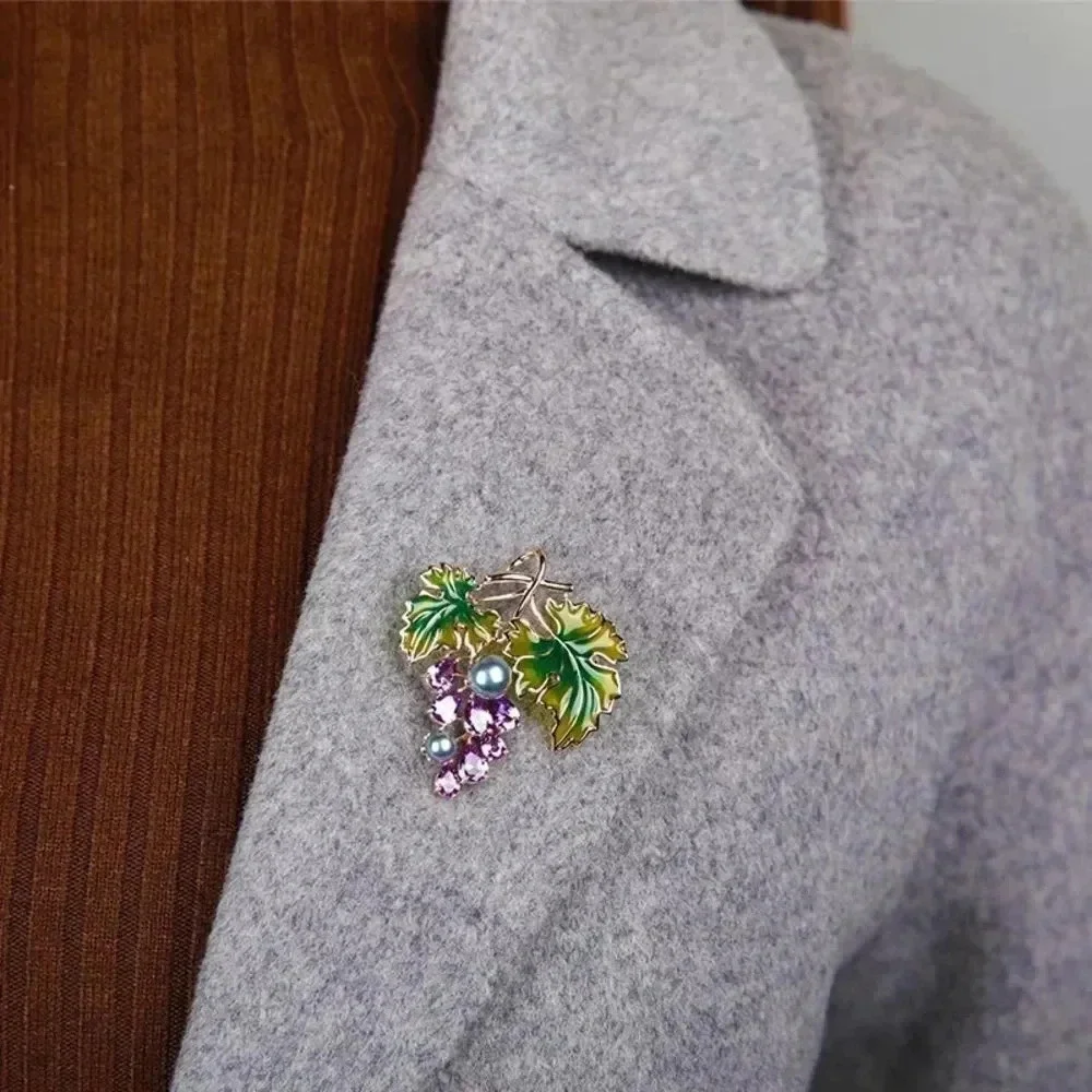 VQ Grape Brooch